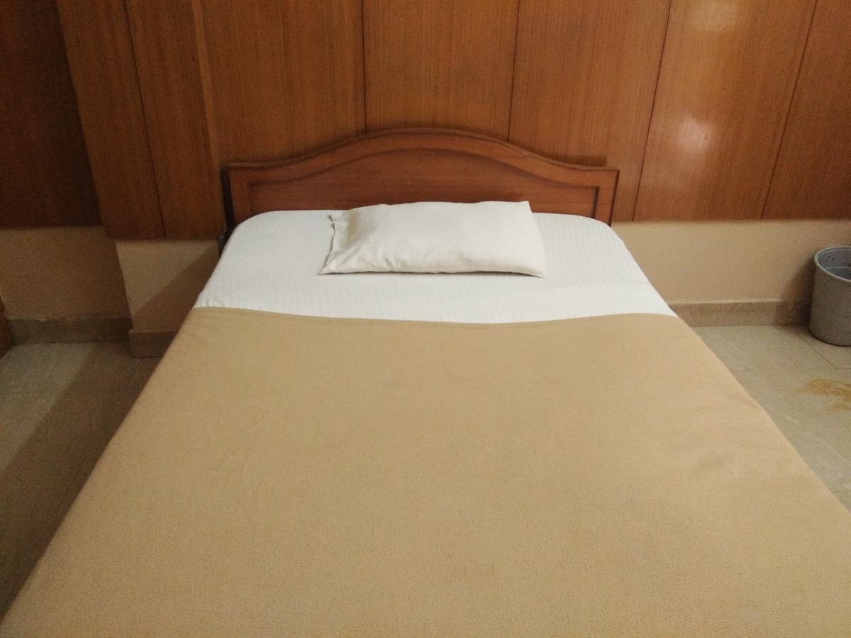 Veekay Tourist Home Bangalore Exteriör bild